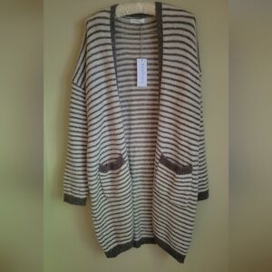 NWT - Neuflora cardigan